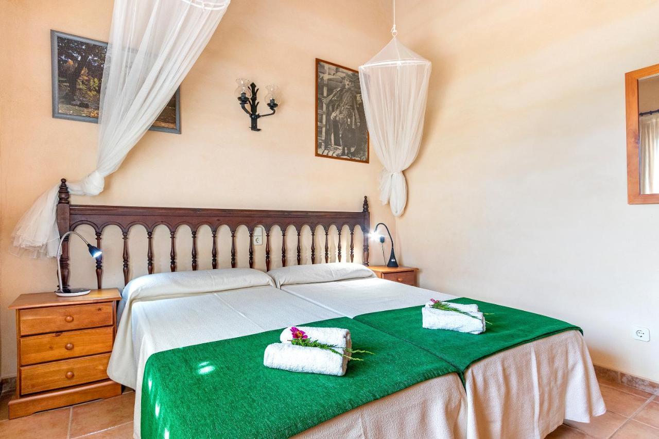 Semesterbostad With Amazing Pool In A Beautiful Rural Setting Campanet