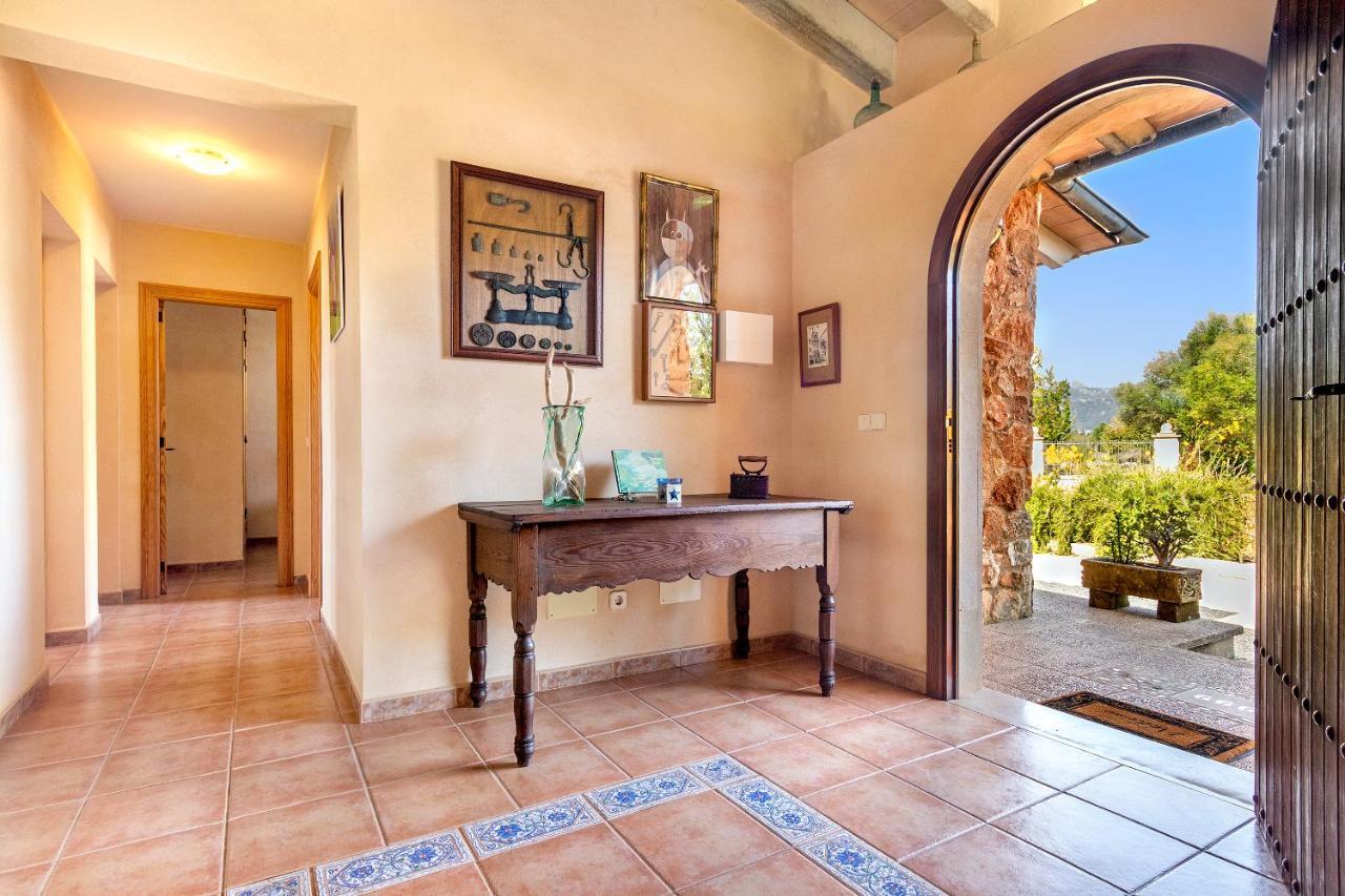 With Amazing Pool In A Beautiful Rural Setting Hébergement de vacances