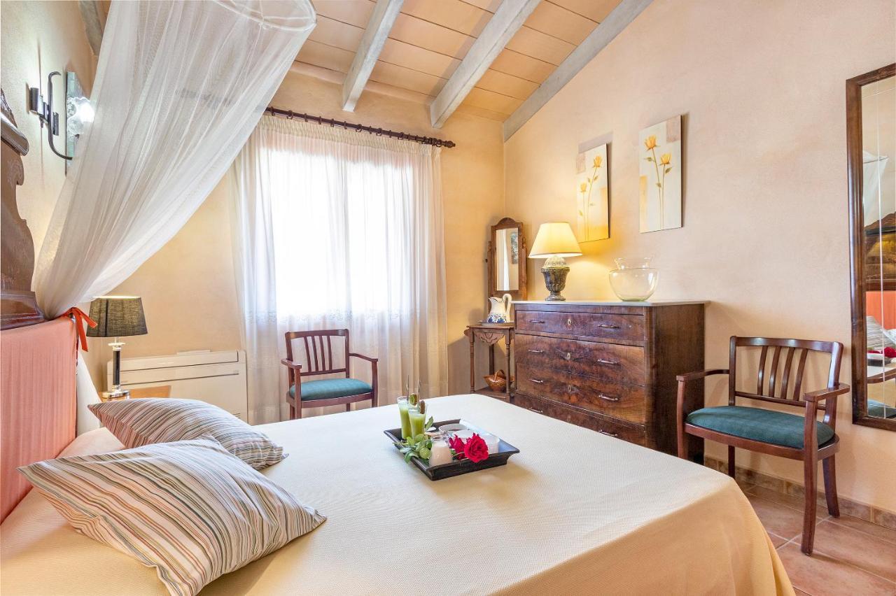 With Amazing Pool In A Beautiful Rural Setting Hébergement de vacances